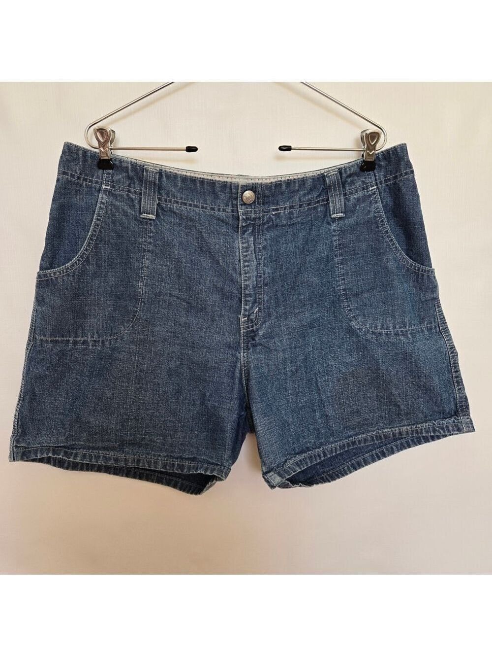 LEVI'S SHORTS WOMENS DENIM BLUE SNAP POCKETS ZIPPER CLOSURE SIZE 16